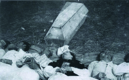 Chobułtowa pow włodzimierski. Zamordowana rodzina Rudnickich. Fot. AIPN
