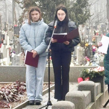 Pamiętają o bohaterach. Młodzież oddała hołd powstańcom
