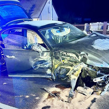 Jedna osoba poszkodowana. Wieczorne zderzenie aut