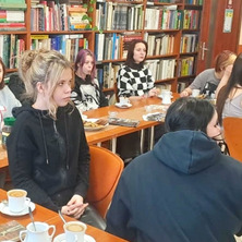 Spotkanie Młodzieżowego Klubu Książki.  Poświęcone historii regionalnej