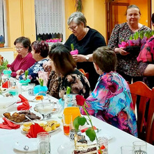 Wspólne świętowanie. Dzień Kobiet w Królikowie